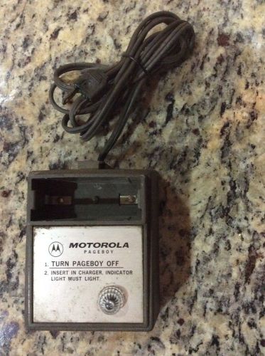 Vintage 1960&#039;s Motorola Pageboy I Battery Charger NLN6432B - May or may not work