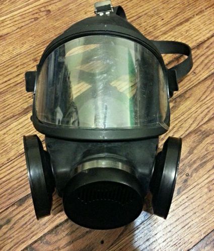 MSA gas mask full face medium 7-204-1
