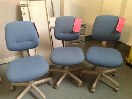 HEAVY DUTY SECRETARIAL CHAIR by STEELCASE OFFICE FURN WGHT CAPACITY UP TO 300LBS