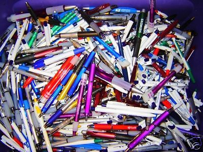LOT OF 50 NEW RETRACTABLE BALLPOINT PENS click free priority shipping !