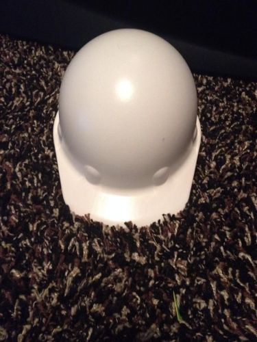 white construction hard hat