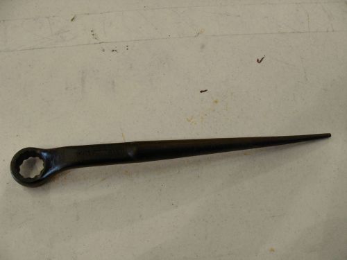 ARMSTRONG 32-734 CLOSED END 1-1/16 INCH OFF-SET SPUD WRENCH USED AS IS