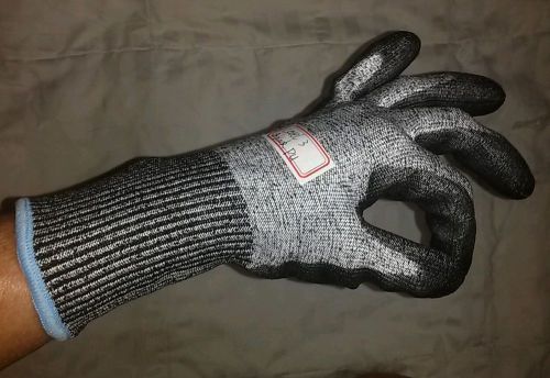 PU Dipped Level 3 Cut Resistant Gloves Size Small