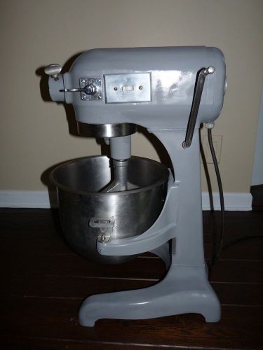 Hobart A-200 20 Quart Commercial Mixer with Stainless Steel Bowl + Paddle Ohio