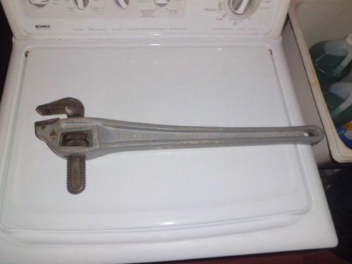 RIDGID Offset 24&#034; in Aluminum Pipe Wrench  - Very Good Free Shipping