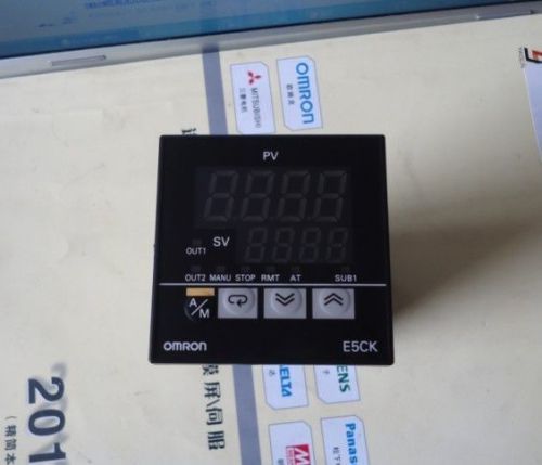 1pcs New OMRON Temperature Controller E5CK-RR1F