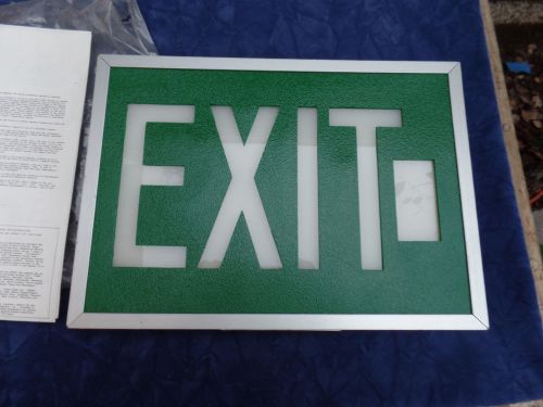 EXIT SIGN GREEN SAUNDERS-ROE DEVELOPMENTS INC NEW IN PLASTIC