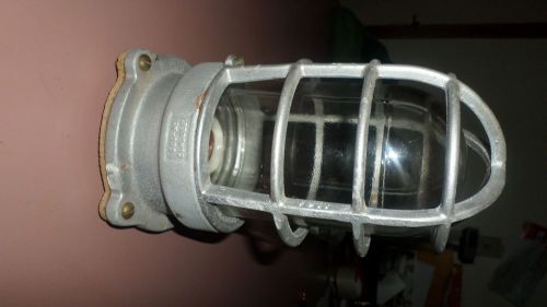 crouse hinds explosion proof light