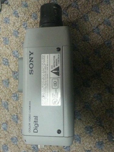 Sony SSC-DC134 Color Video Camera