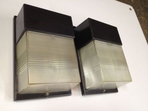 2 Lithonia Wall Packs TWL 70S 120 LPI Security Lights