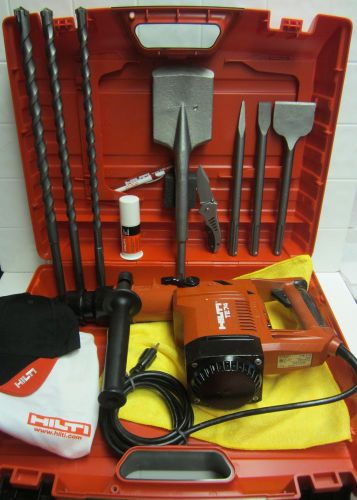 Hilti te-74 w/ free extra,heavy duty case, preowned,mint condition,free shipping for sale