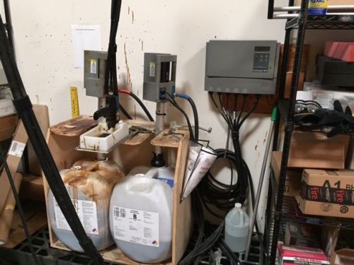 Instapak 901 with pumps, stand and some b chemical for sale
