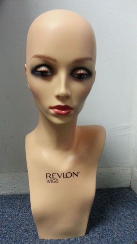 Display Female Mannequin for Wigs 21&#039;&#039; Mannequin head REVLON 21&#039;&#039;