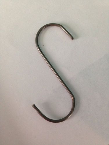 raw steel wire s hooks 2 1/4&#034; Long
