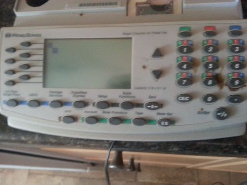 Pitney Bowes Digital Scale N600 For Parts.  Does have boxes on screen