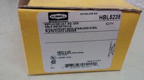 HUBBELL HBL5235 NEW IN BOX STAINLESS STEEL CLOCK HANGER RCPT 15A 125V #A60