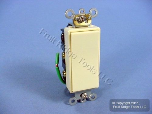 Leviton Ivory DPDT Center-OFF COMMERCIAL Decora Rocker Switch Maintained 5686-2I