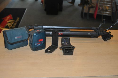 Bosch GLL 3-15 Laser Level w/Tripod +Case Bundle * USED*