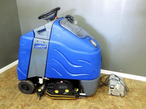 Windsor Chariot Iscrub 26 sp Stand-On Commercial Floor Scrubber ONLY 128 HRS