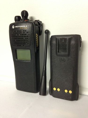 Motorola xts1500 uhf p25 digital portable radio 450-520mhz model 1.5 bn xts 1500 for sale