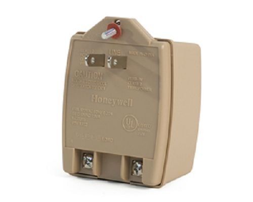 1332 - Ademco Honeywell 9V 15VA AC Plug In Transformer