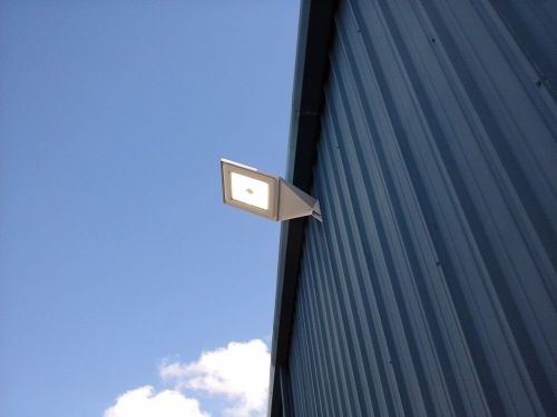 Lsi pole or wall mounting powerful lamp luminarie, 5 year limited warranty for sale
