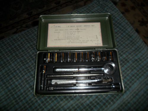 Vintage 1/4&#034; Drive Socket Wrench 17 Pc. Set W/ Metal Hammertone Paint Box Japan