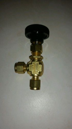 Swagelok brass integral bonnet angle pattern needle valve b-1rs4-a for sale