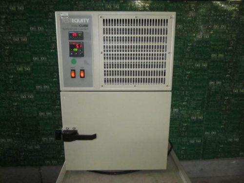 TestEquity 105  Benchtop Temperature Chamber W/ Watlow Series 96 Controller