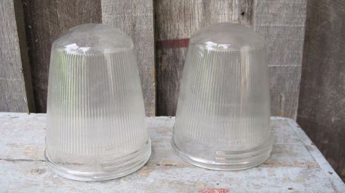 2 VINTAGE CROUSE HINDS EXPLOSION PROOF MODEL 53 LIGHT GLOBES FIXTURE FITTINGS