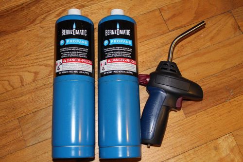 Bernzomatic TS3000KC Self Igniting Torch + 2 14.1oz Propane Tanks (used once)