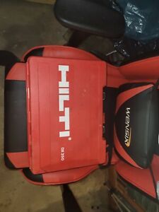 Hilti DX350 Powder Actuated Fastener Nail Gun Kit With Case *Pre-owned.  