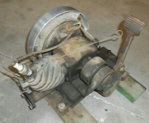 Antique Maytag Single cylinder engine model 92 runs