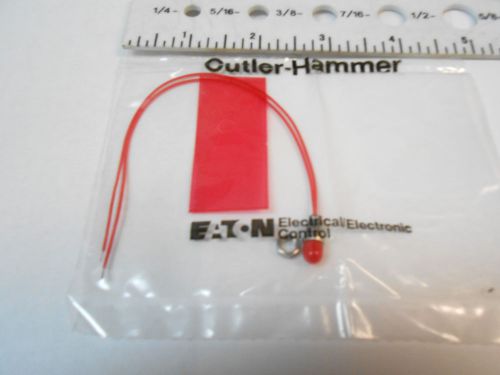 L10400R  CUTTER HAMMER RED BULB  NO. 683WITH NUT PRE WIRED  28VDC NOS