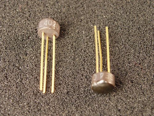 Qty 2: SE4020 Transistor NPN Low Noise Gold Leads NOS Rare FuzZ