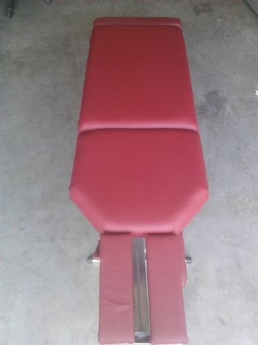 Deluxe Portable Chiropractic Table - Red