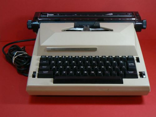 1980&#039;s Vintage Sears, The Scholar Electric Typewriter