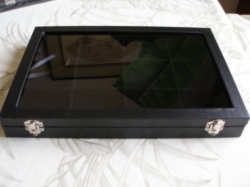 Black Display Case Portable Table Top, Glass Top, 14&#034; x 9.5&#034; w Removable Divider