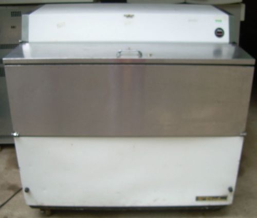 Commercial True 20.9 Cu. Ft. Milk Cooler TMC-49 Refrigerator 30-Day GUARENTEE