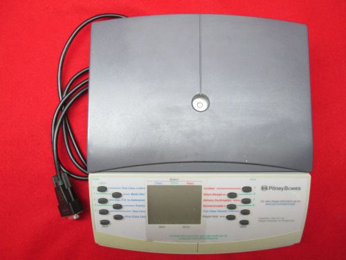PITNEY BOWES N300 2 LB POSTAGE SHIPPING SCALE AND CALCULATOR