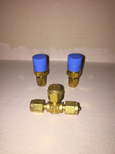 Misc New Swagelok 1/8 Tee And Male Brass Connectors.