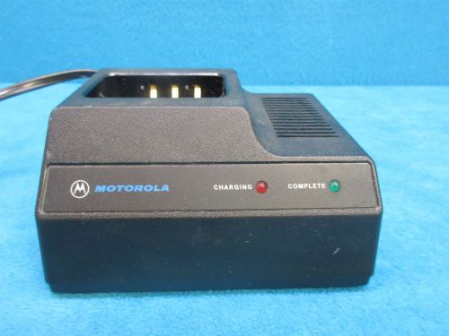 Motorola Radio Battery Charger NTN4864B