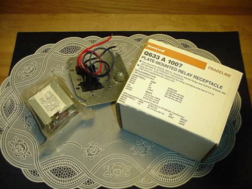 Honeywell Q633A1007 4x4 Plate-Mounted Relay Receptacle NEW IN BOX!