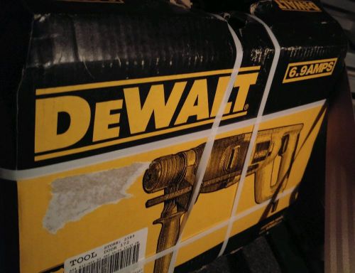 *Brand New* DeWALT D25023K 7/8&#034; Compact D-Handle SDS Rotary Hammer Kit