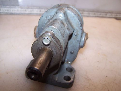 New browne sharpe model no 1 rotary gear pump 3/8&#034; port 9/16&#034; shaft for sale