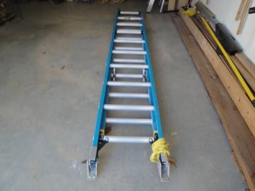Werner Model D6020-2 20 ft Type I Fiberglass D-Rung Extension Ladder