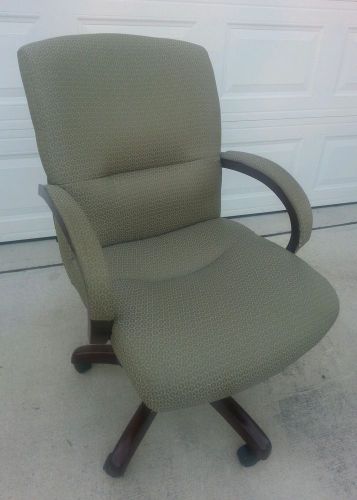 The Hon Company Executive Swivel Chair - Gently Used - 1/4 of Retail Price