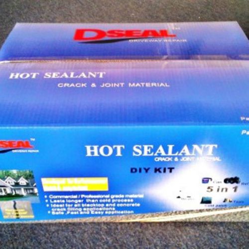 DSEAL Hot Sealant Kit DIY  is a professional grade driveway sealant system