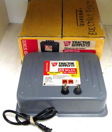 TSC Hol-Dem Electric Fence Controller Solid State 20 Miles Model 980-B