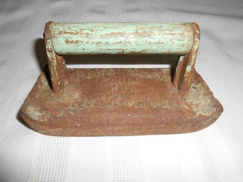 VINTAGE &#034;MILES CRAFT TOOLS 25A&#034; CURB CEMENT TROWEL TOOL ~ GREEN WOOD HANDLE